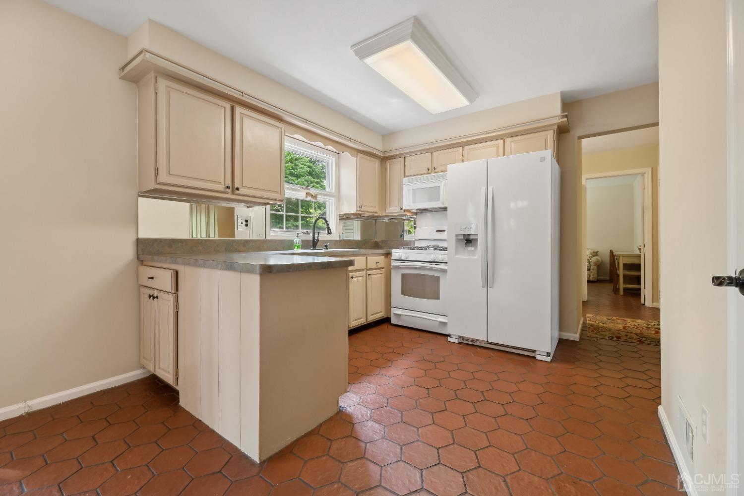 30 Boston Post Road East Brunswick, NJ 08816 - Photo 15 of 53 Gallery Image 15