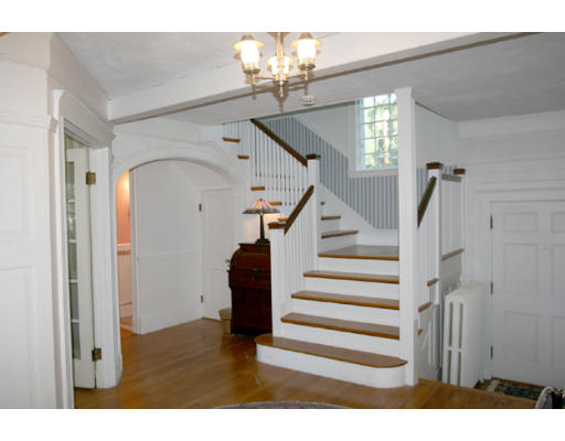 59 Woodleigh Road Dedham, MA 02026 - Photo 2 of 8 Gallery Image 2