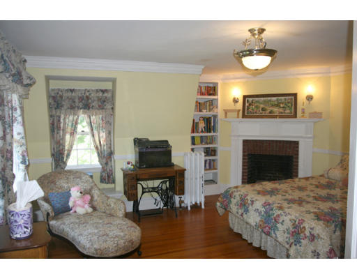 59 Woodleigh Road Dedham, MA 02026 - Photo 6 of 8 Gallery Image 6