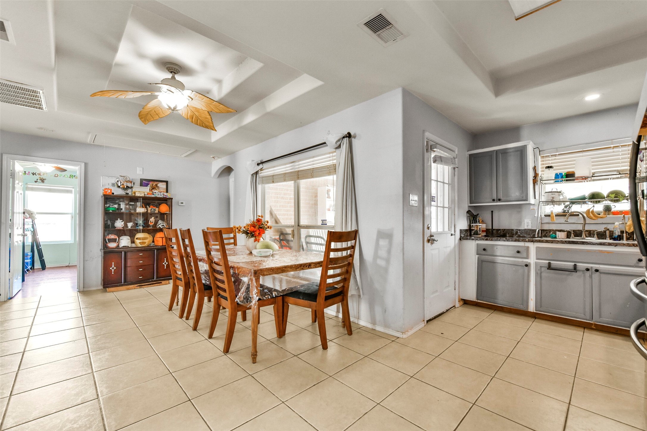 5301 Rio San Juan Street Rosharon, TX 77583 - Photo 11 of 27 Gallery Image 11
