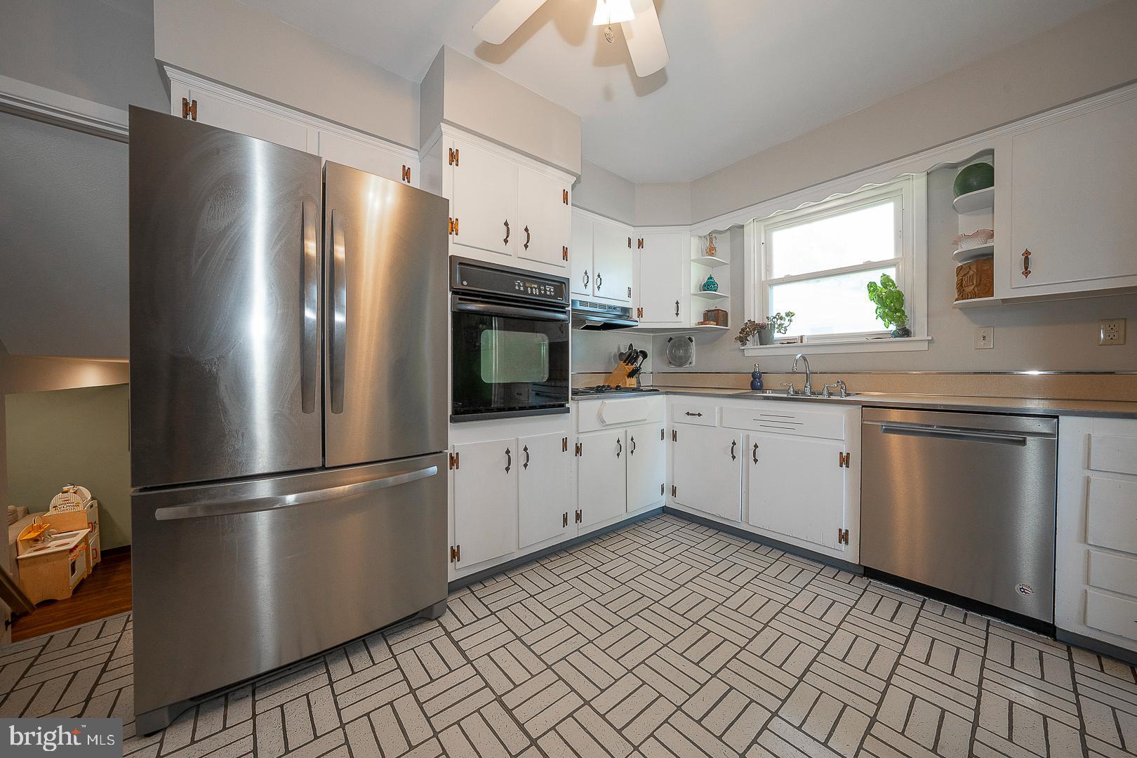 1728 Green Valley Road Havertown, PA 19083 - Photo 22 of 63