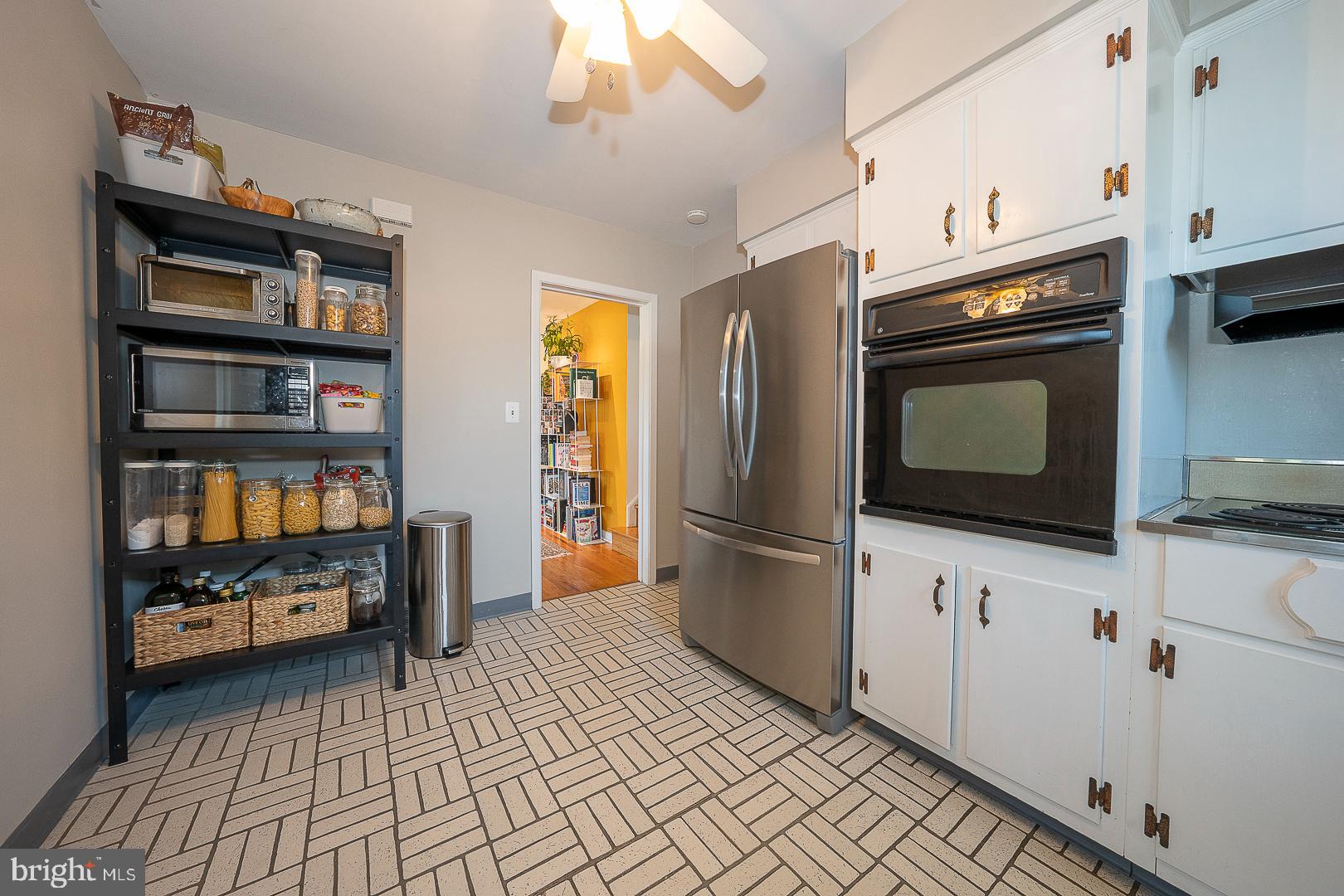 1728 Green Valley Road Havertown, PA 19083 - Photo 23 of 63