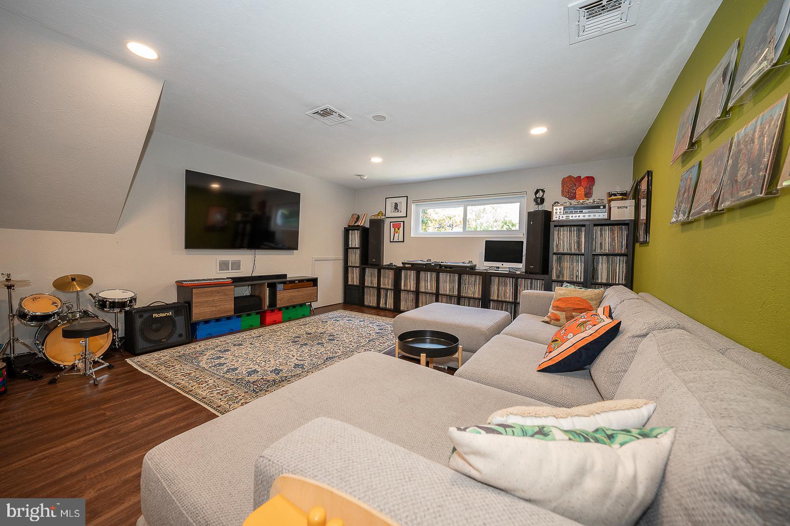 1728 Green Valley Road Havertown, PA 19083 - Photo 42 of 63