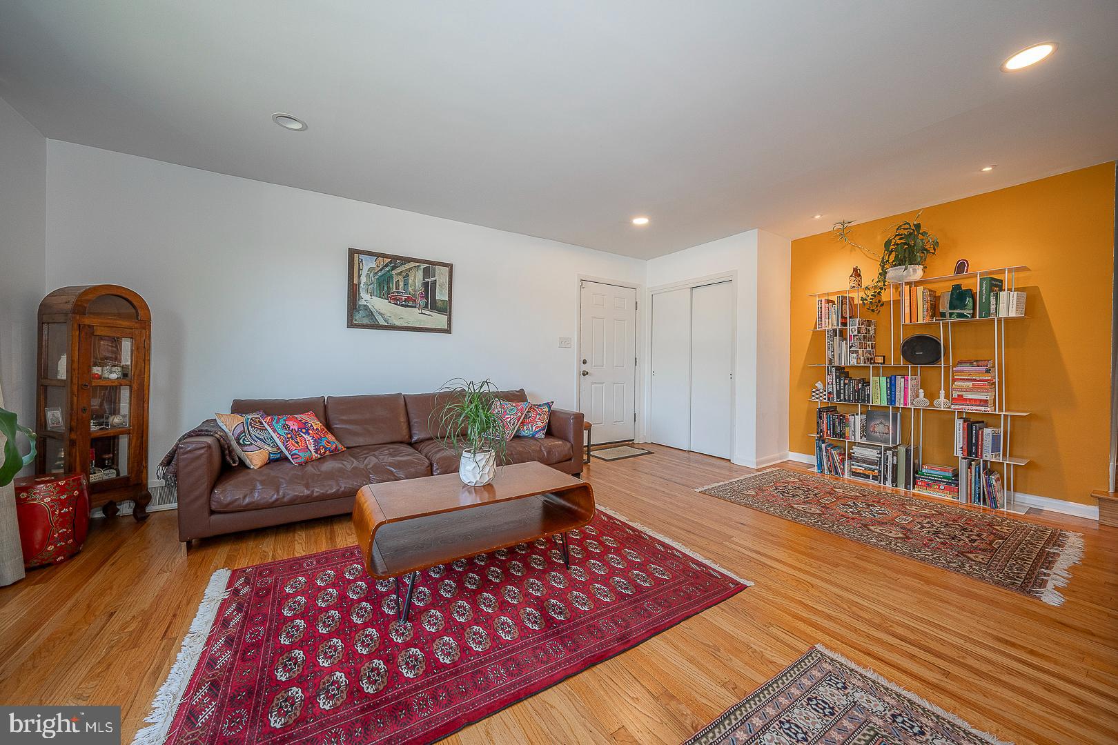 1728 Green Valley Road Havertown, PA 19083 - Photo 7 of 63
