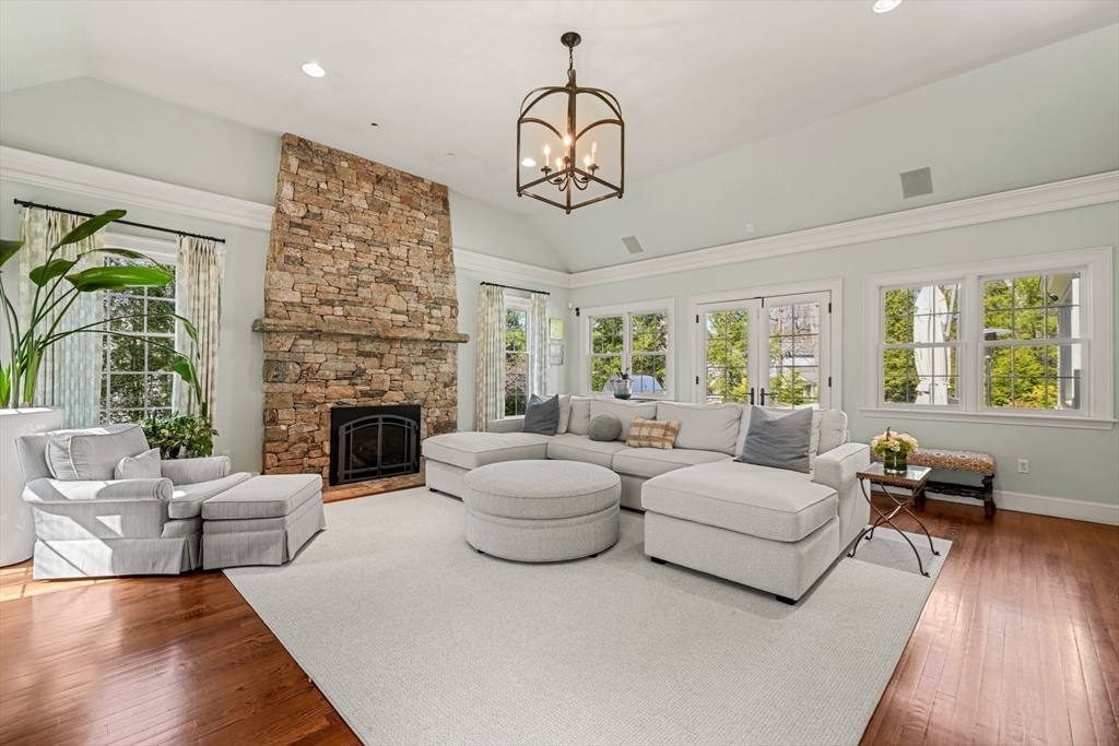 10 Taylor Road Wellesley, MA 02481 - Photo 14 of 42