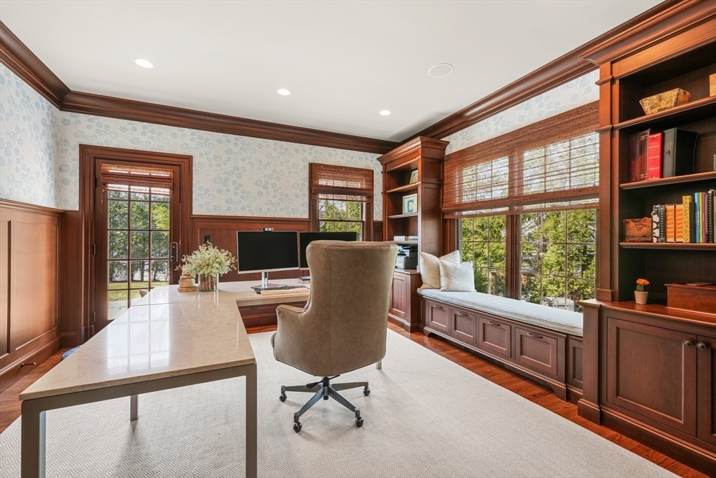 10 Taylor Road Wellesley, MA 02481 - Photo 16 of 42