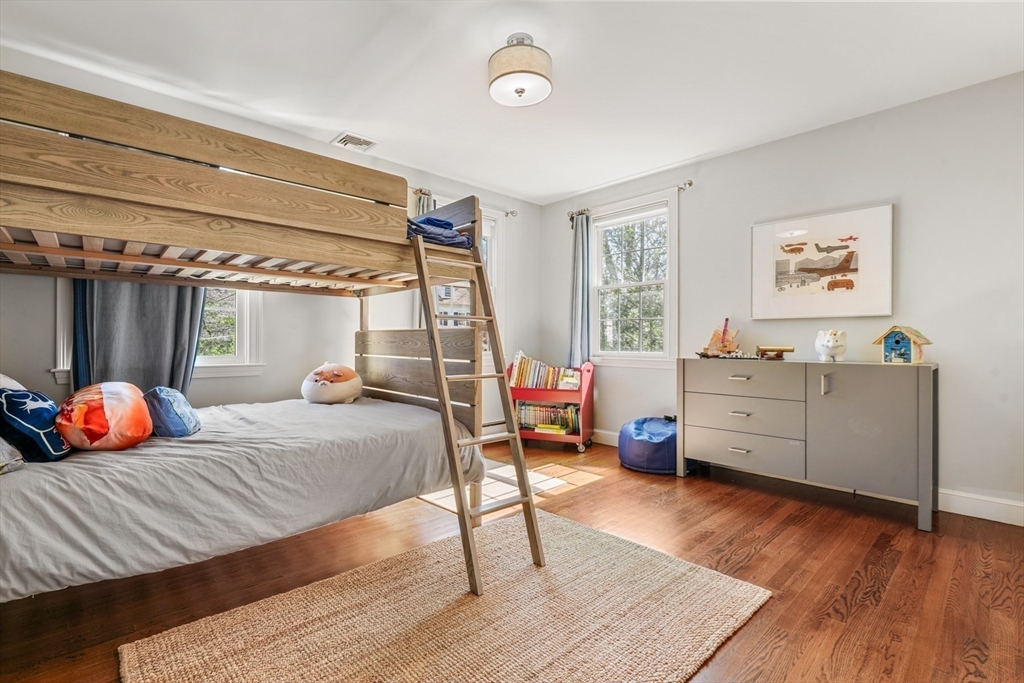 10 Taylor Road Wellesley, MA 02481 - Photo 21 of 42