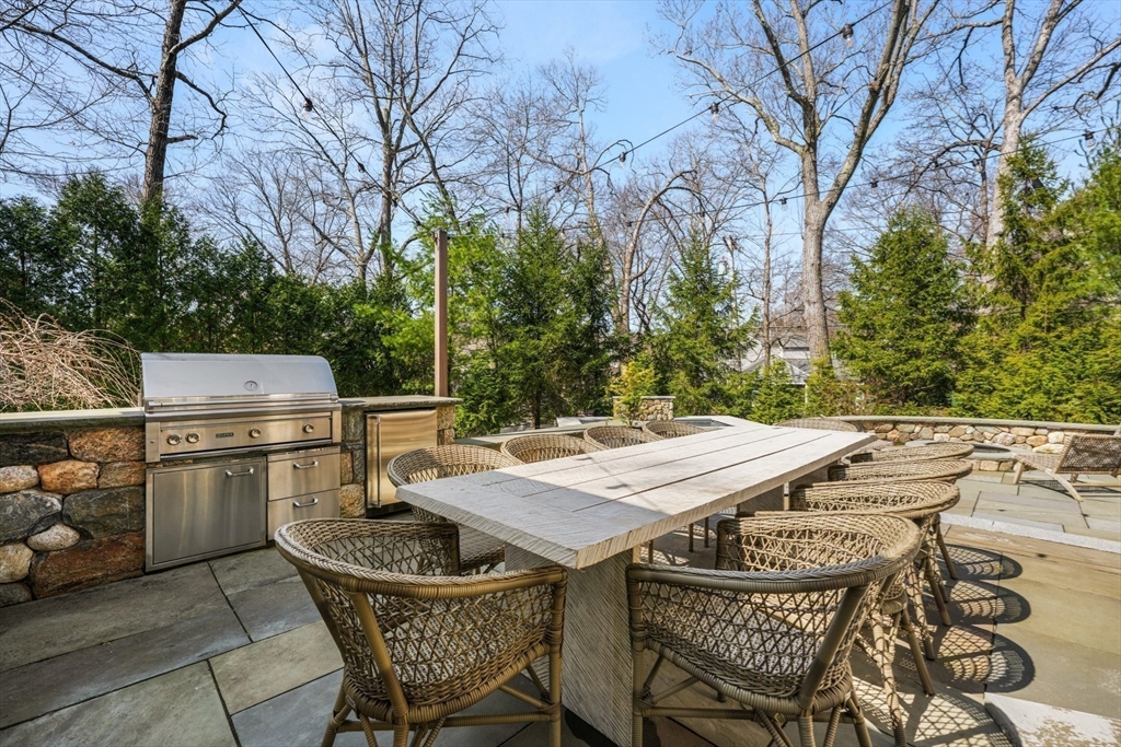 10 Taylor Road Wellesley, MA 02481 - Photo 39 of 42