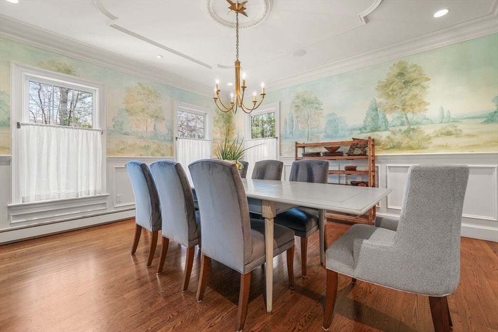 10 Taylor Road Wellesley, MA 02481 - Photo 7 of 42