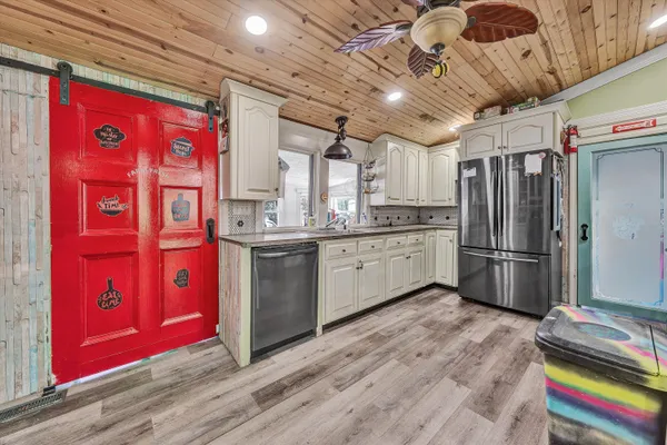 $299,500 | 3913 Saul Lane, Roanoke, VA 24014