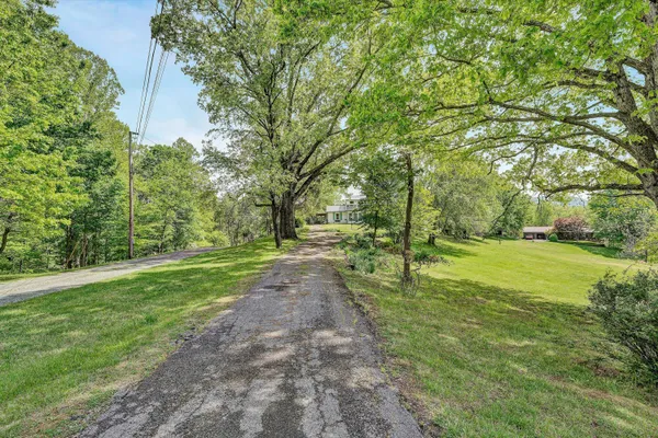 $299,500 | 3913 Saul Lane, Roanoke, VA 24014