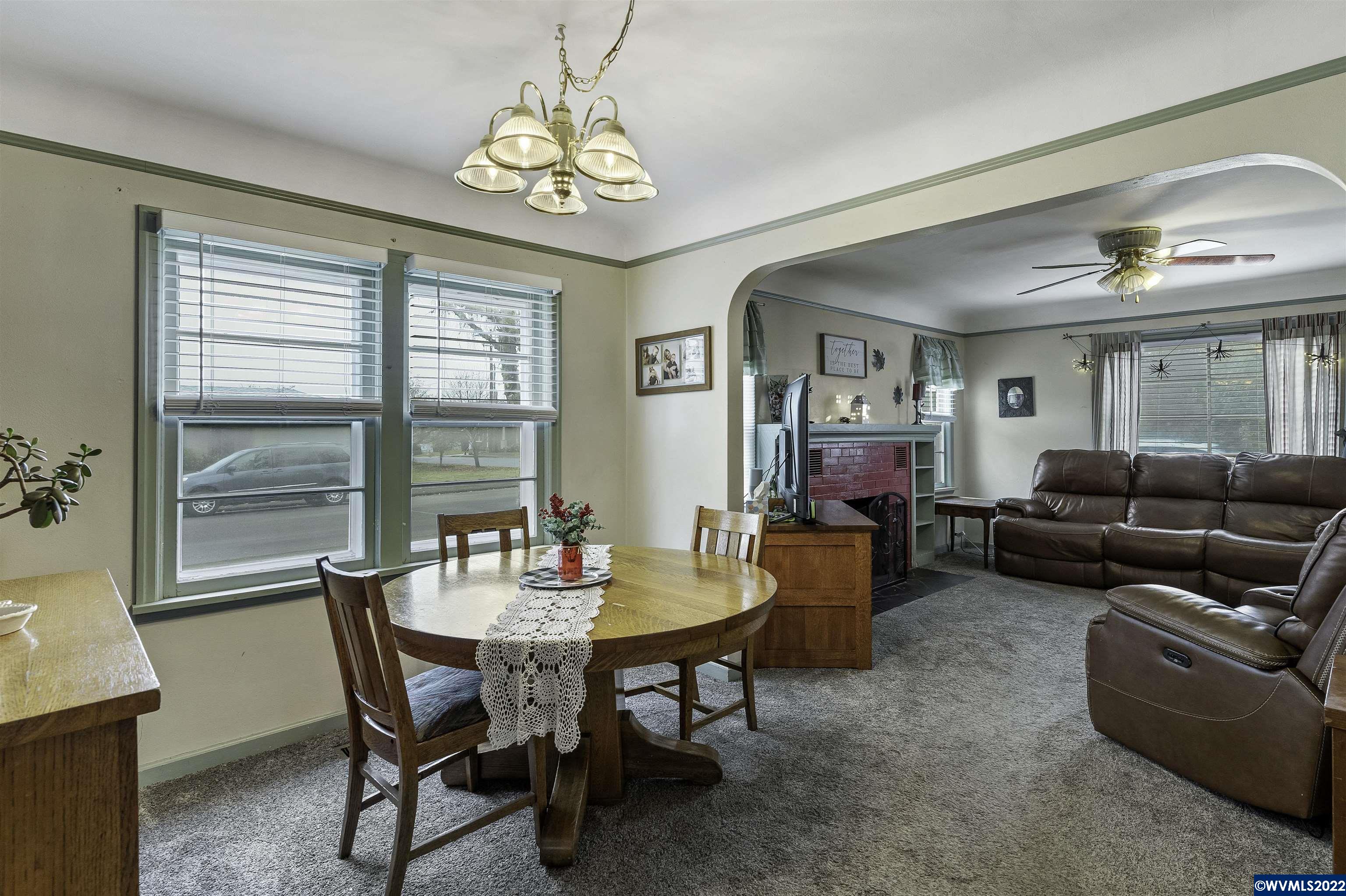 1590 Southwest Ellis Street Dallas, OR 97338 - Photo 11 of 36 Gallery Image 11