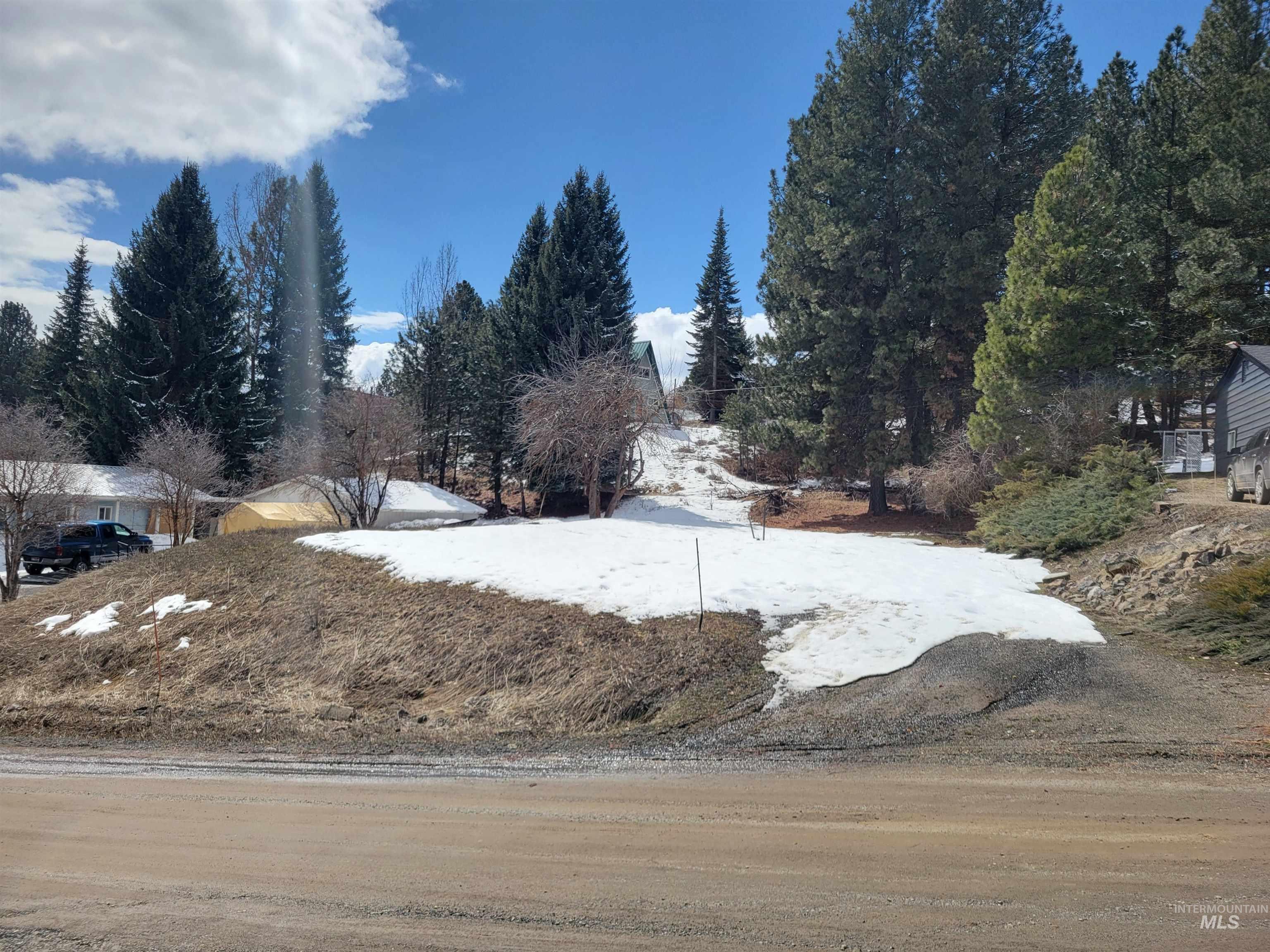 611 Dam Road Cascade, ID 83611 - Photo 1 of 1 Gallery Image 1