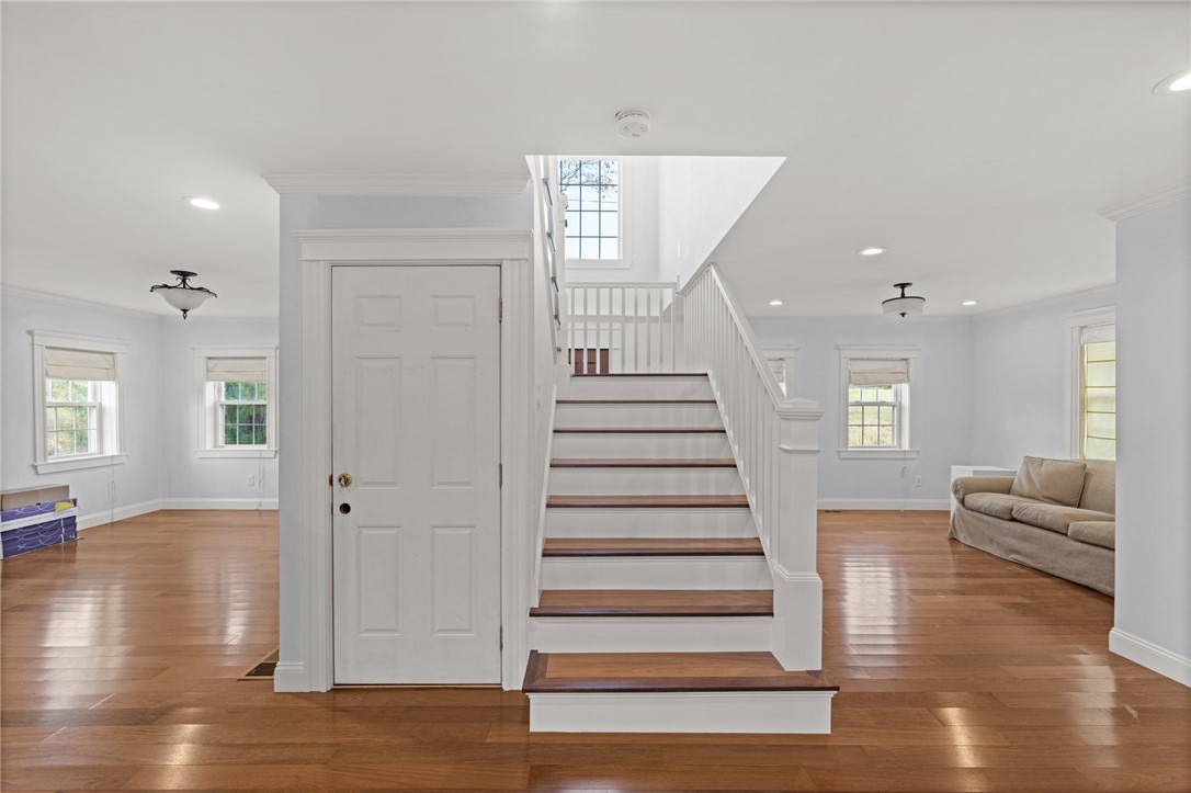 73 Dye Hill Road Hopkinton, RI 02832 - Photo 16 of 41