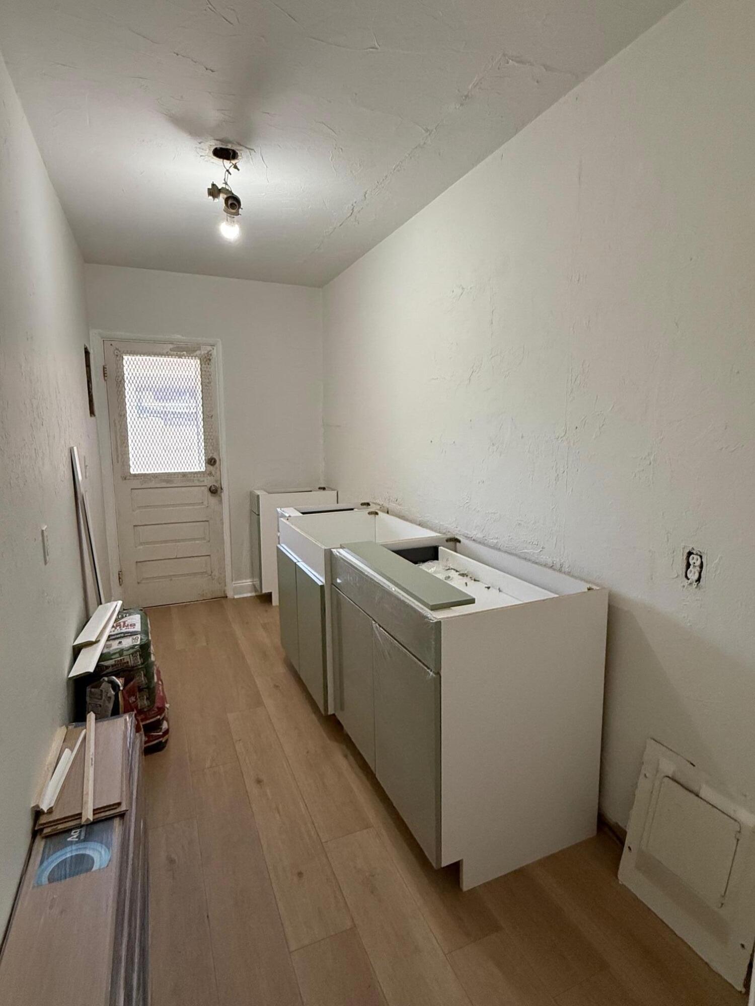 523 48th Street West Palm Beach, FL 33407 - Photo 14 of 33 a utility room with dryer and washer