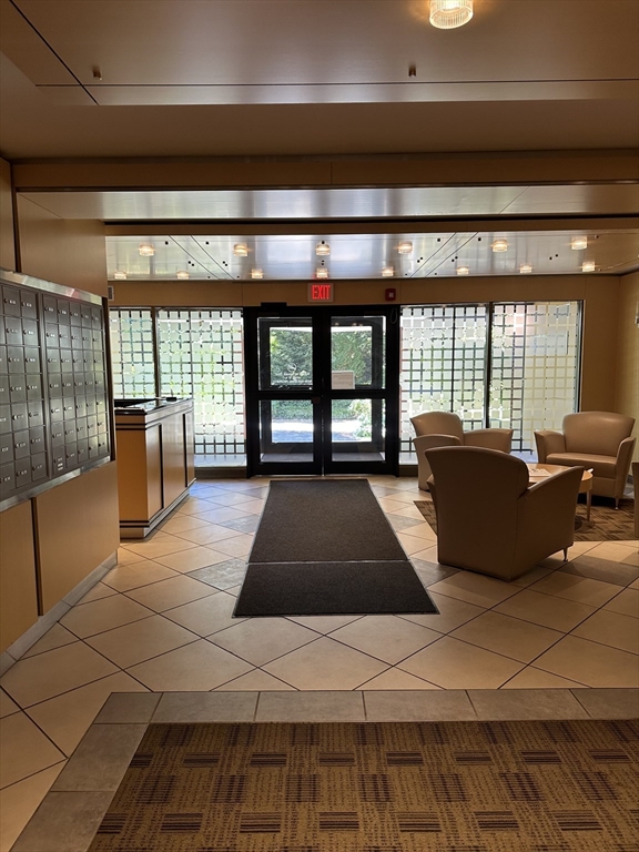 22 Chestnut Place, Unit 306 Brookline, MA 02445 - Photo 17 of 20