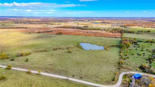 $1,500,000 | 690 Southwest 58th Highway, Centerview, MO 64019