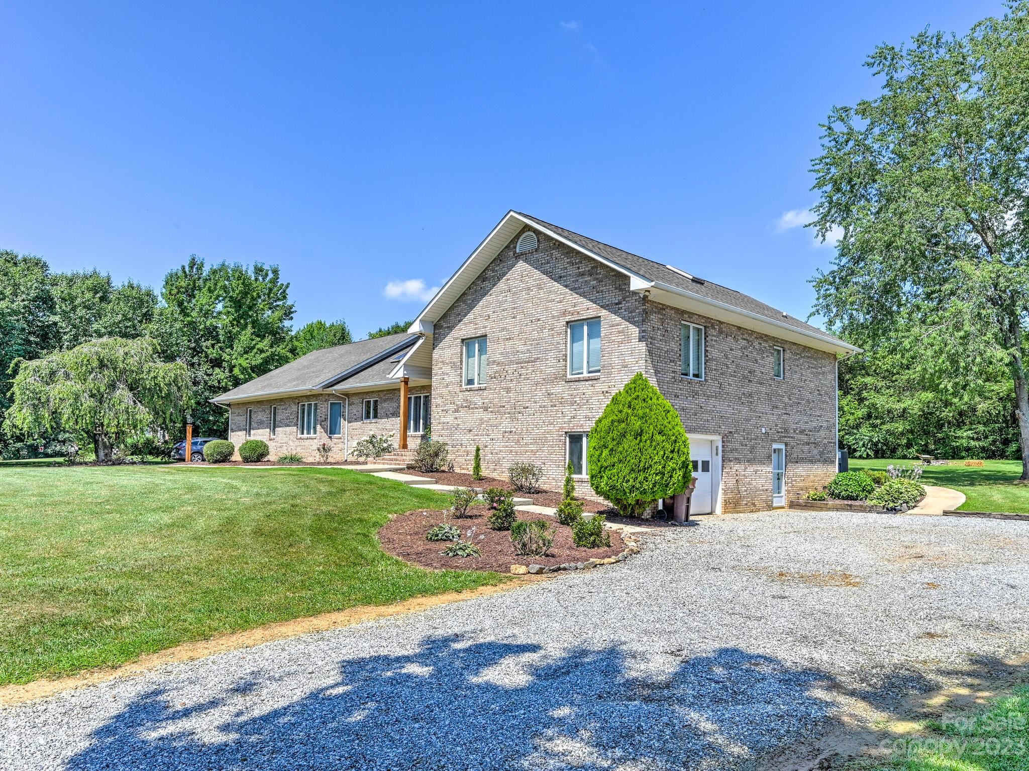 835 Cane Creek Road Fletcher, NC 28732 - Photo 4 of 46 Gallery Image 4