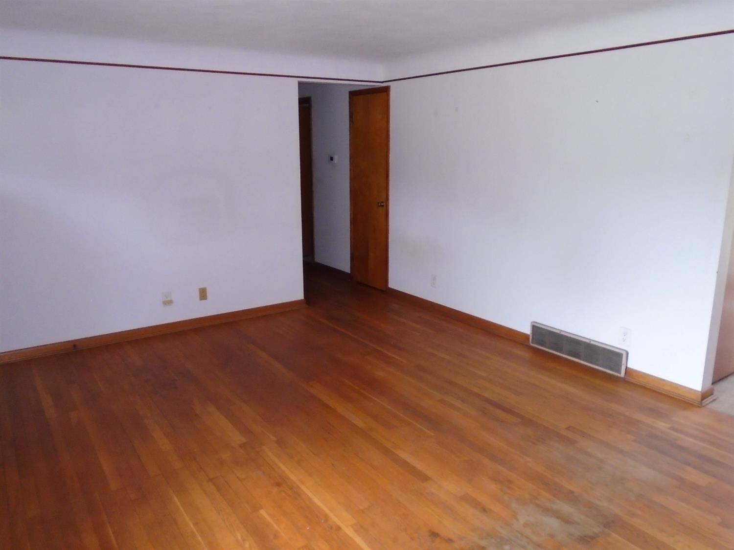 3519 Clover Road Bethel, OH 45106 - Photo 15 of 34 Gallery Image 15