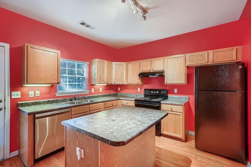 369 Pine Hill Place, Unit 1 Norcross, GA 30093 - Photo 7 of 18