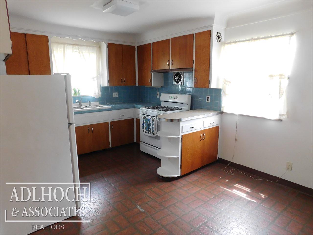 1100 Whittier Road Grosse Pointe Park, MI 48230 - Photo 3 of 20