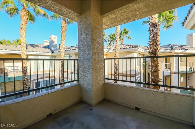 $235,000 | 7135 South Durango Drive, Unit 306, Las Vegas, NV 89113