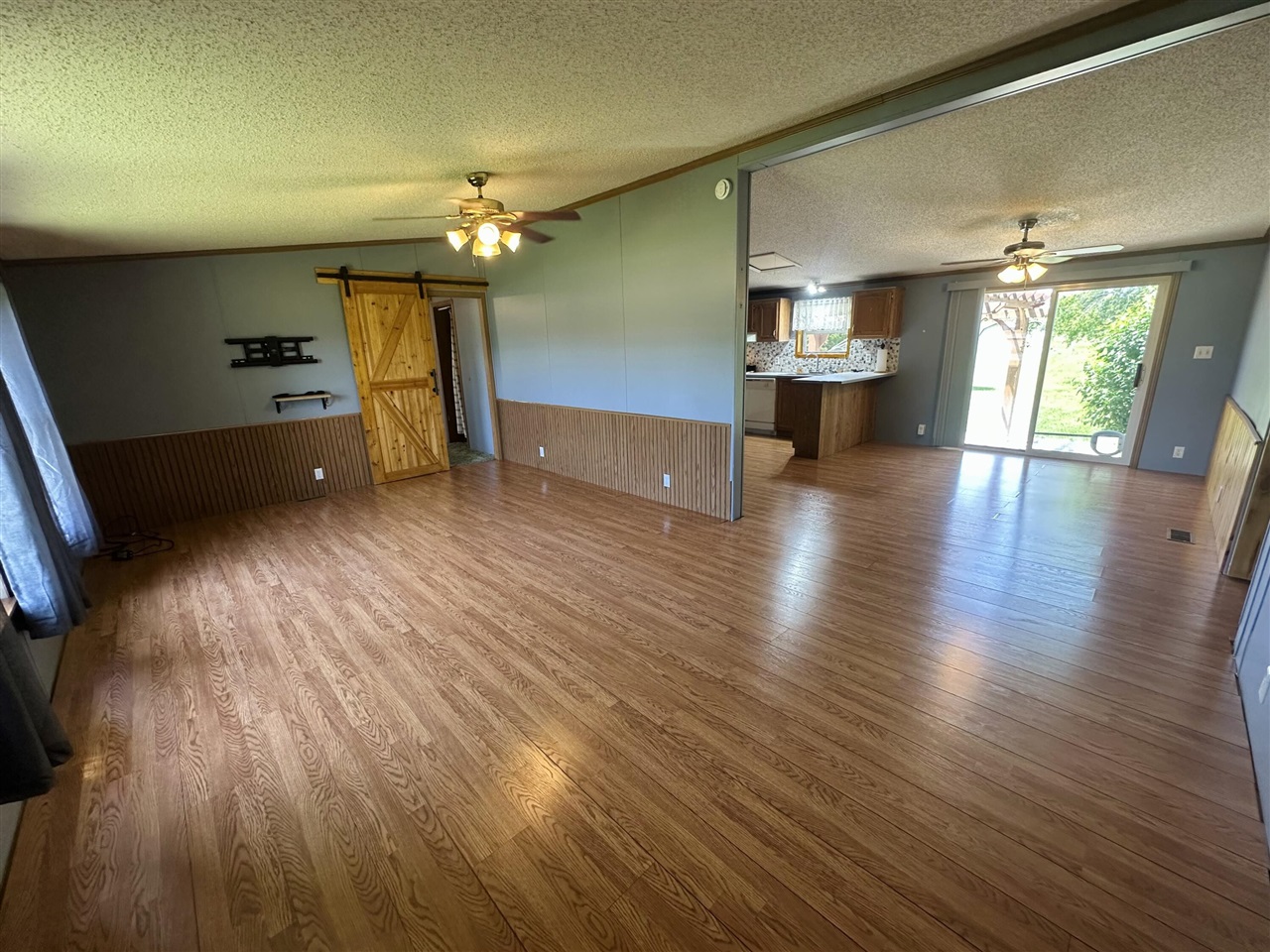 10020 Hadley Road Litchfield, MI 49252 - Photo 4 of 26
