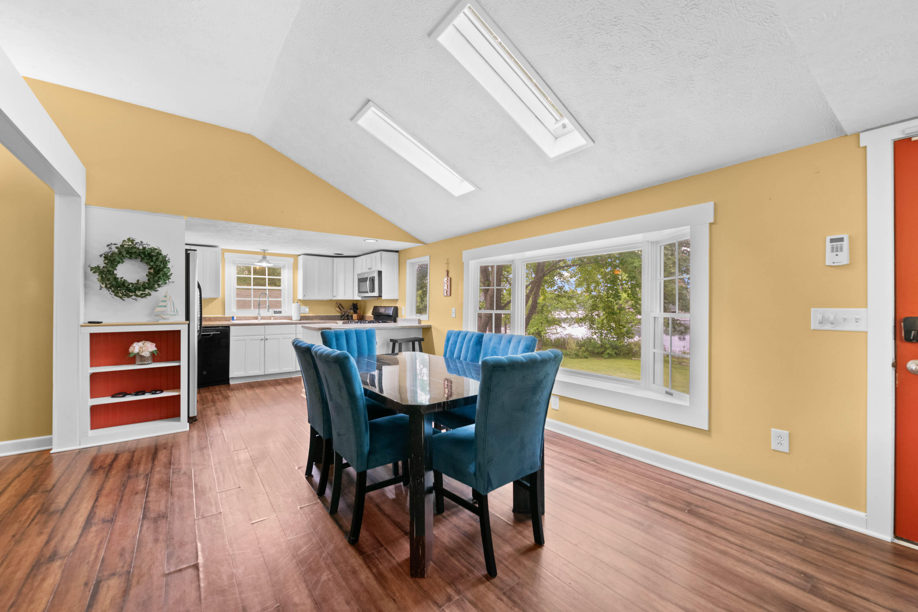 998 Lewiston Road West Gardiner, ME 04345 - Photo 10 of 41 from entry way