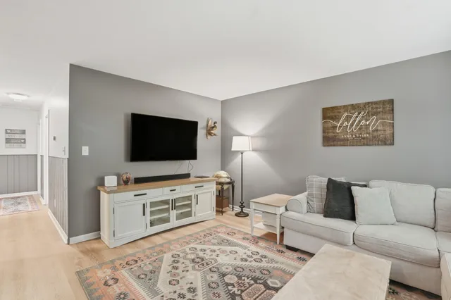 $279,000 | 1437 Madison Avenue, Dyer, IN 46311