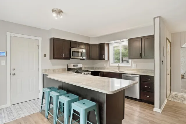 $279,000 | 1437 Madison Avenue, Dyer, IN 46311