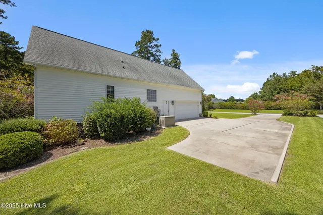 $600,000 | 205 Emmen Road, New Bern, NC 28562