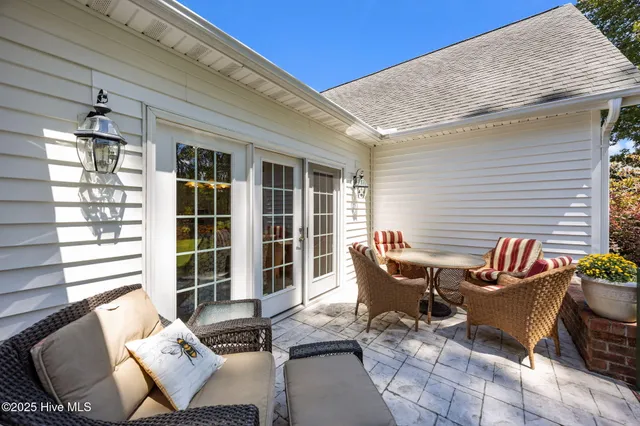 $600,000 | 205 Emmen Road, New Bern, NC 28562