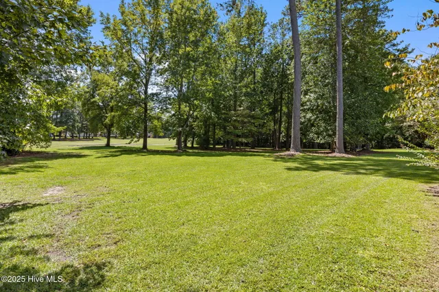 $600,000 | 205 Emmen Road, New Bern, NC 28562