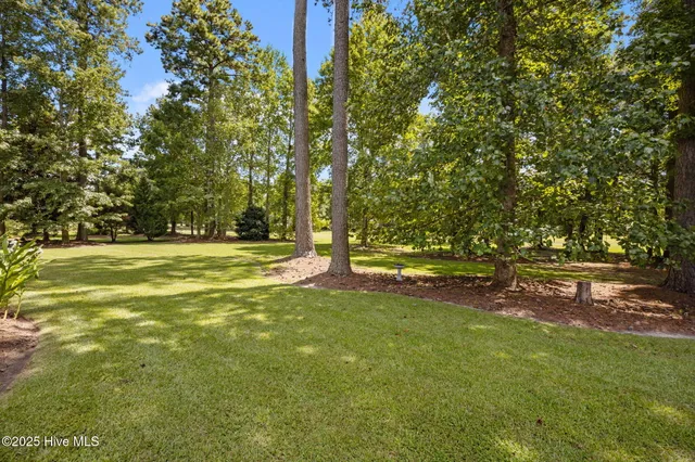 $600,000 | 205 Emmen Road, New Bern, NC 28562
