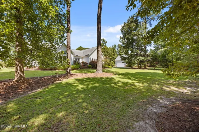 $600,000 | 205 Emmen Road, New Bern, NC 28562