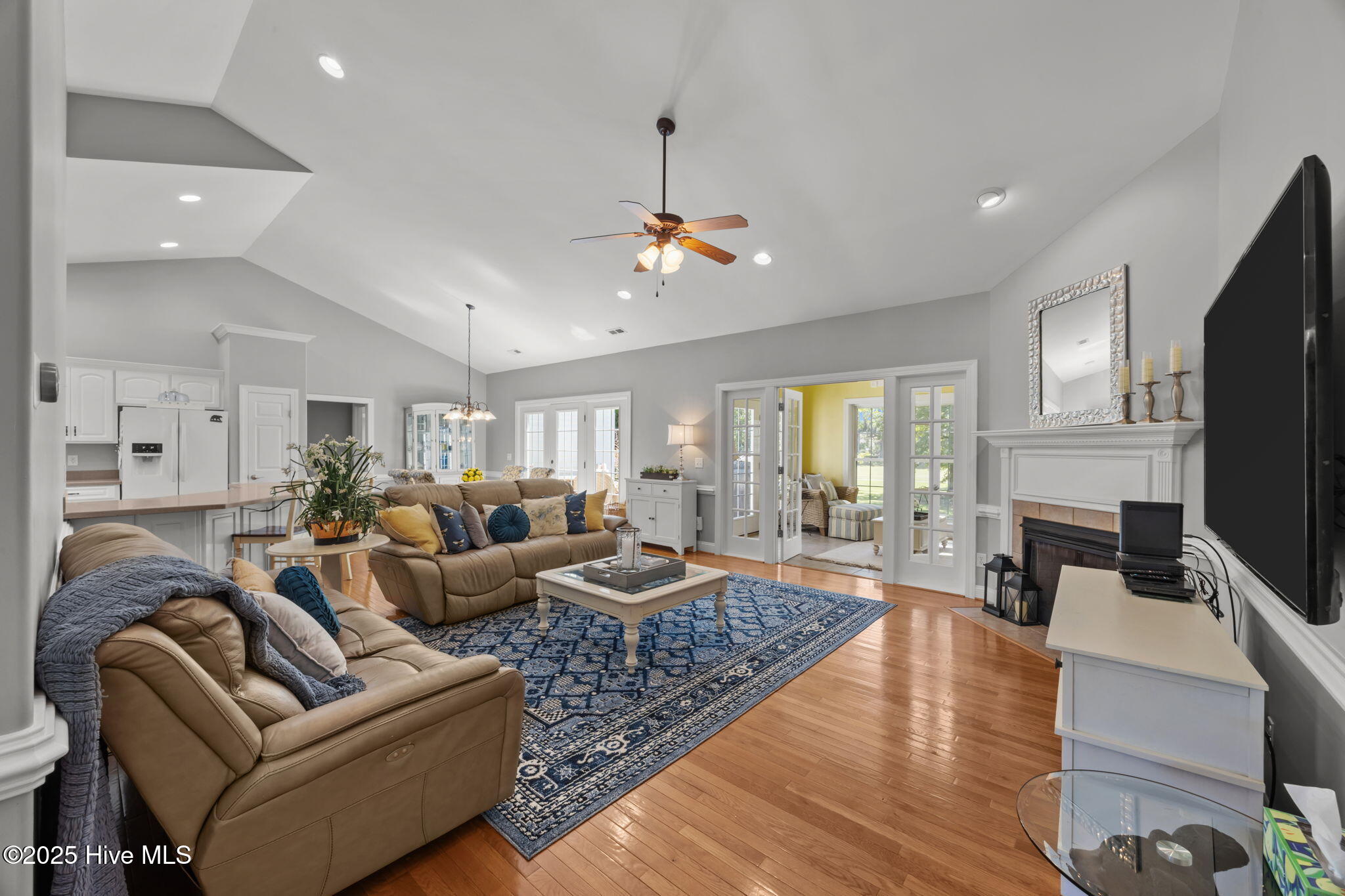 205 Emmen Road New Bern, NC 28562 - Photo 7 of 46 11-web-or-mls-0C0A5581