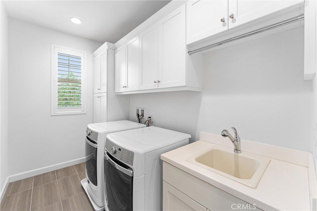 287 Barnes Road Tustin, CA 92782 - Photo 33 of 54