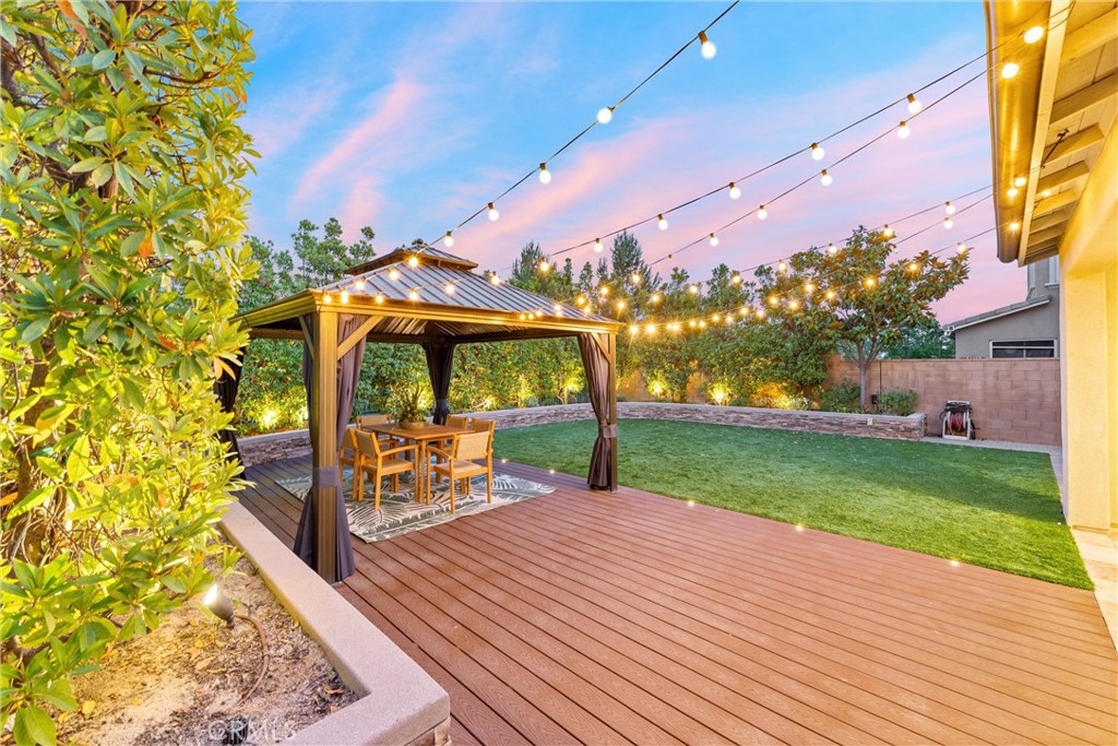 287 Barnes Road Tustin, CA 92782 - Photo 5 of 54