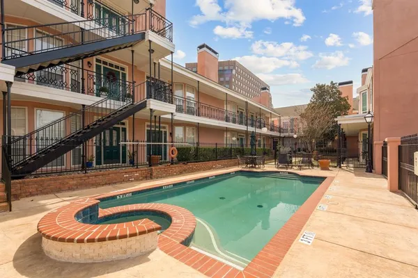 $2,600 | 3208 Cole Avenue, Unit 1111, Dallas, TX 75204