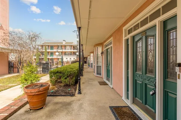 $2,600 | 3208 Cole Avenue, Unit 1111, Dallas, TX 75204