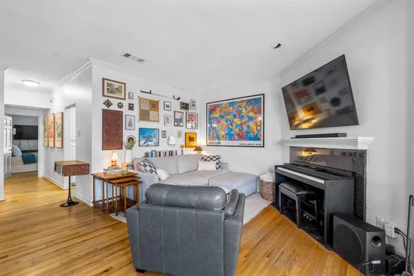 $2,600 | 3208 Cole Avenue, Unit 1111, Dallas, TX 75204