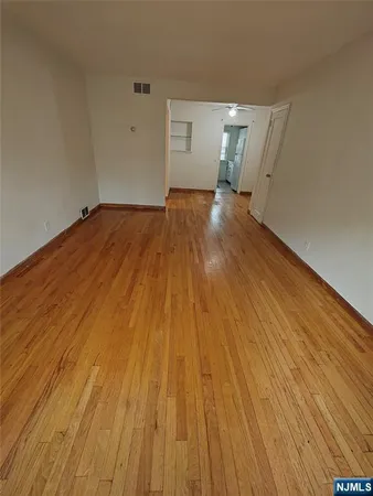 $2,500 | 180 Hillside Avenue, Unit K1, Leonia, NJ 07605