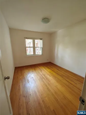 $2,500 | 180 Hillside Avenue, Unit K1, Leonia, NJ 07605