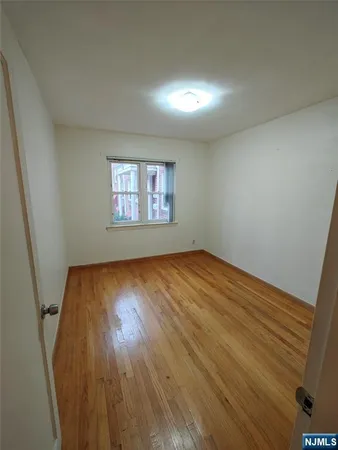 $2,500 | 180 Hillside Avenue, Unit K1, Leonia, NJ 07605
