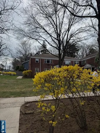 $2,500 | 180 Hillside Avenue, Unit K1, Leonia, NJ 07605