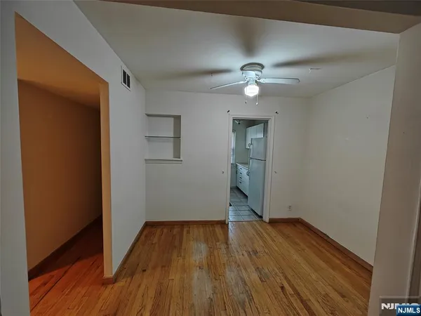 $2,500 | 180 Hillside Avenue, Unit K1, Leonia, NJ 07605