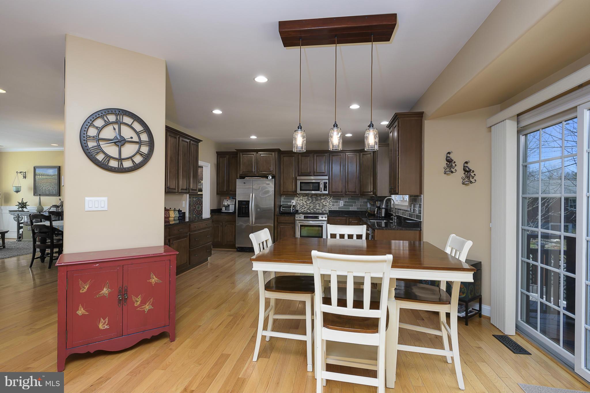444 Neepier Road Catonsville, MD 21228 - Photo 11 of 29 Breakfast area
