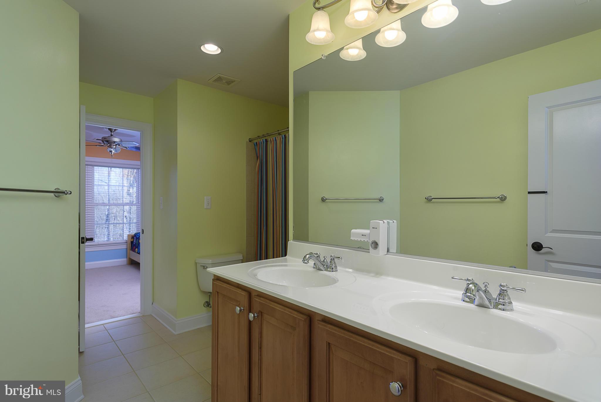 444 Neepier Road Catonsville, MD 21228 - Photo 23 of 29 Dual Entry Bathroom BR 2 & 3