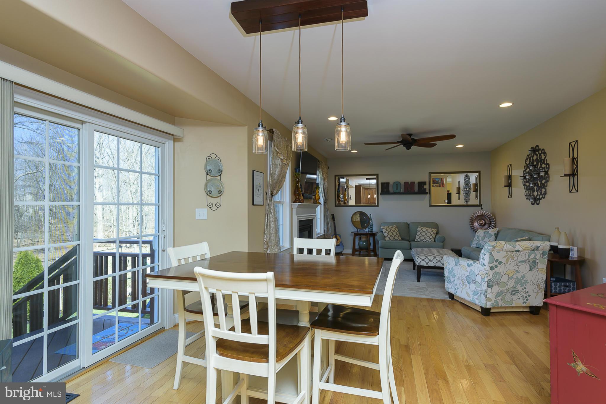 444 Neepier Road Catonsville, MD 21228 - Photo 10 of 29 Breakfast area