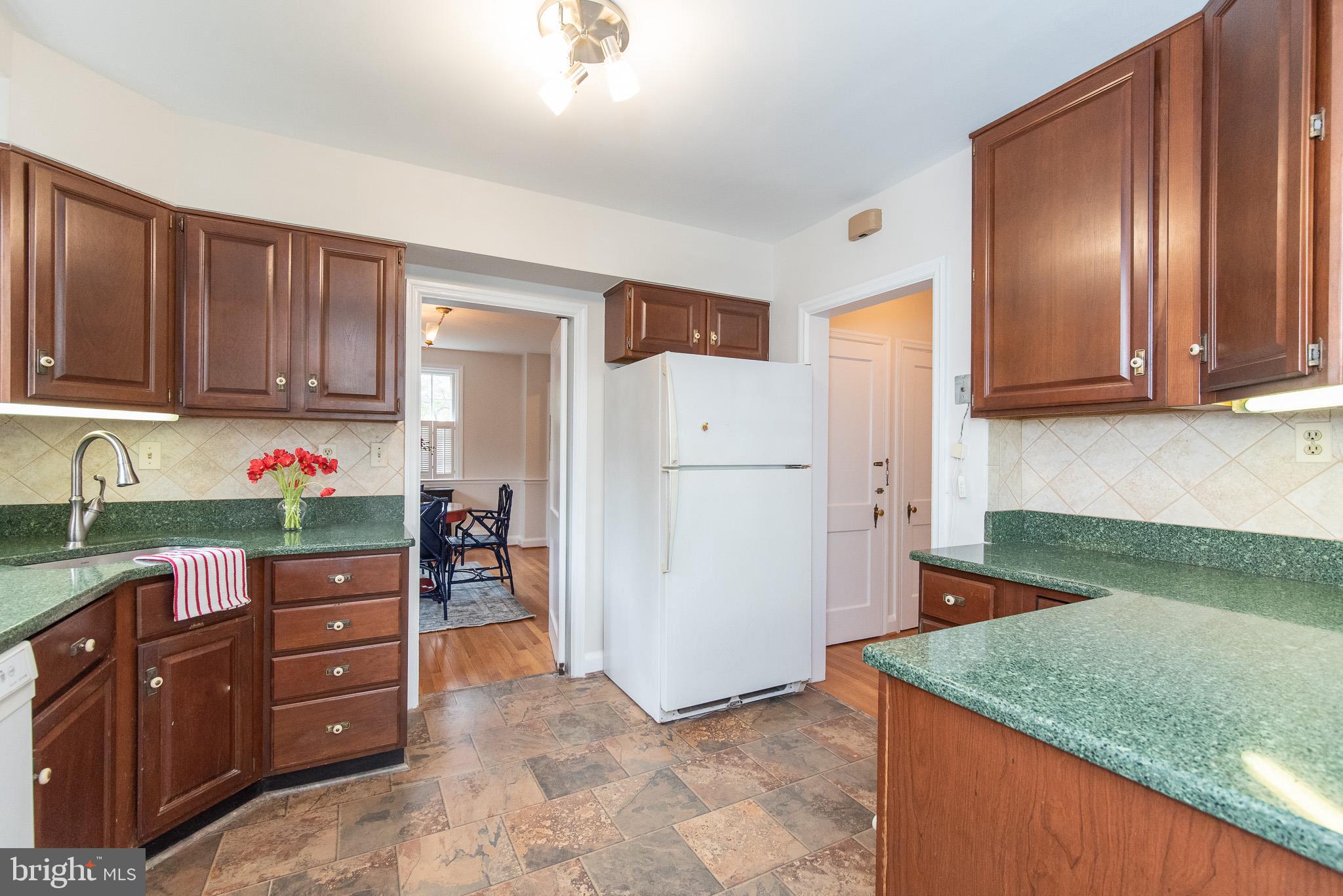 344 Broadmoor Road Baltimore, MD 21212 - Photo 11 of 44 Kitchen